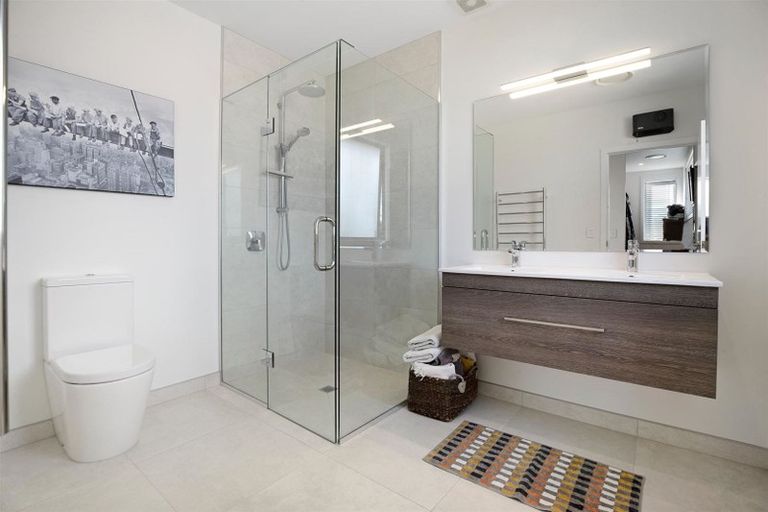 Photo of property in 2 Nokomai Street, Wanaka, 9305