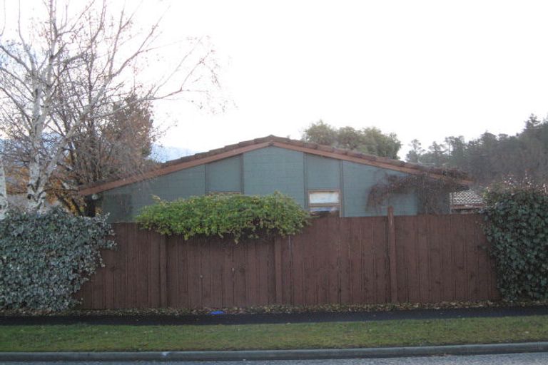 Photo of property in 104 Waenga Drive, Cromwell, 9310