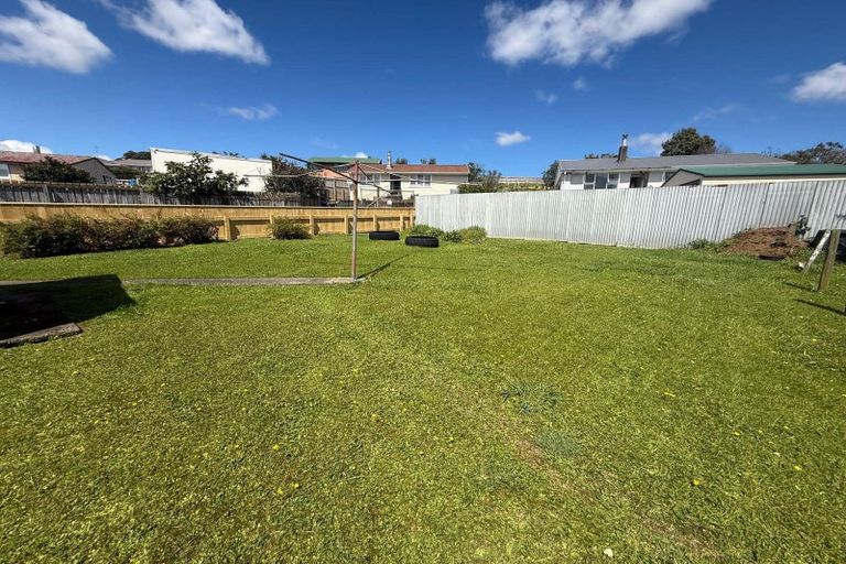 Photo of property in 27ab Loongana Street, Waitangirua, Porirua, 5024