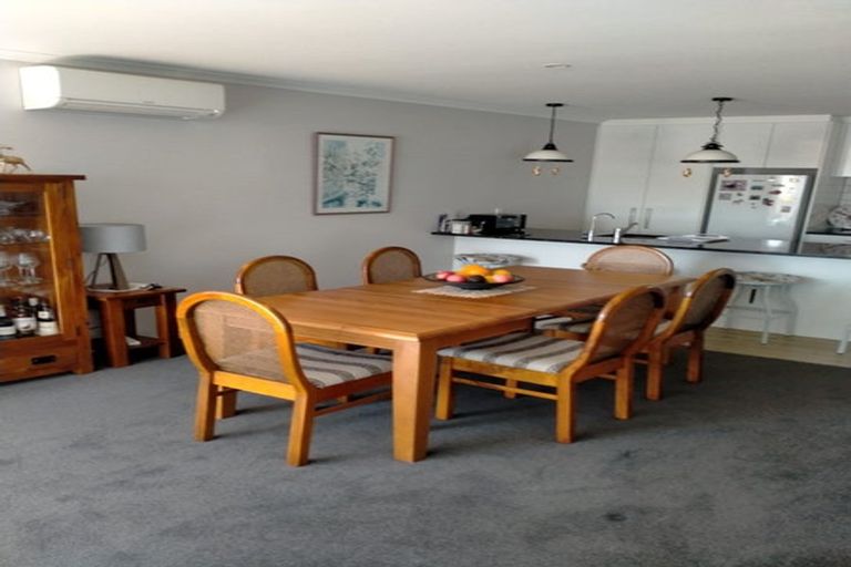 Photo of property in 18a Resolution Drive, Whitby, Porirua, 5024