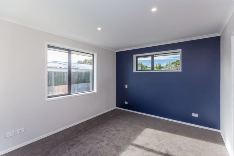 Photo of property in 30b Queenwood Road, Levin, 5510
