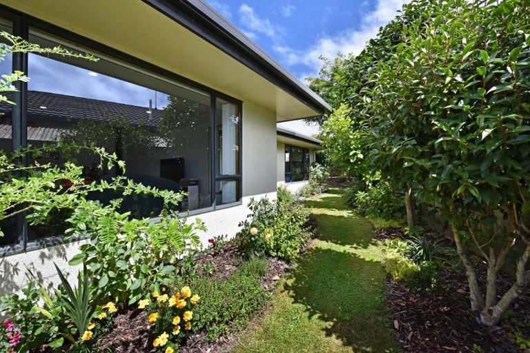 Photo of property in 21 Malthouse Crescent, Brightwater, 7022