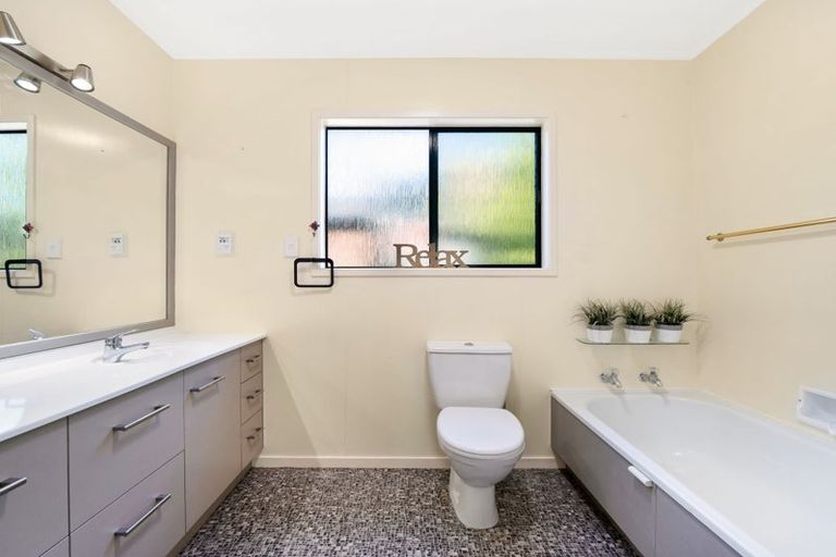 Photo of property in 10 Iles Road, Lynmore, Rotorua, 3010