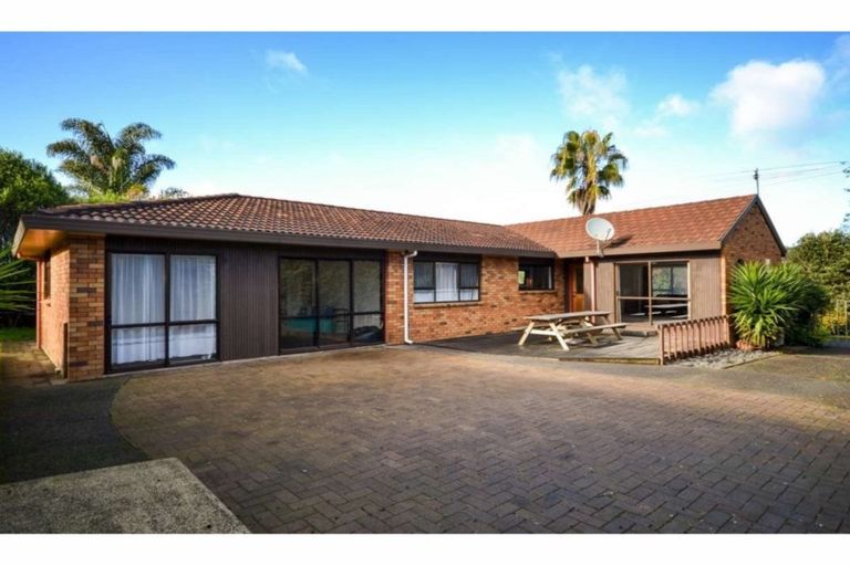 Photo of property in 2 Kemp Road, Kerikeri, 0230