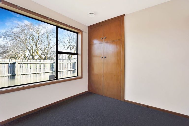 Photo of property in 17 Mona Square, Ashburton, 7700