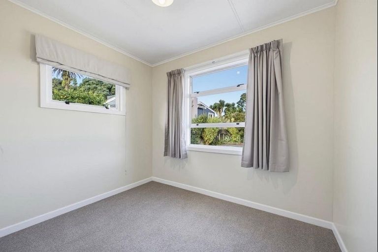 Photo of property in 71 Ngamotu Road, Spotswood, New Plymouth, 4310