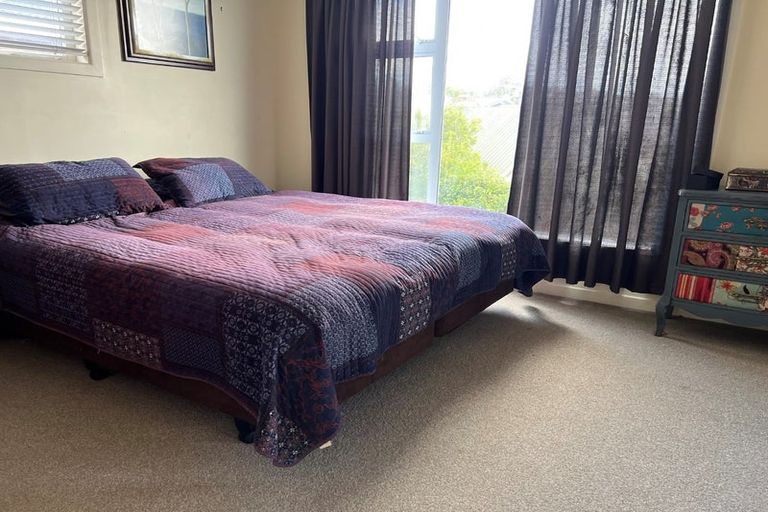 Photo of property in 1/18 Newhaven Terrace, Mairangi Bay, Auckland, 0630