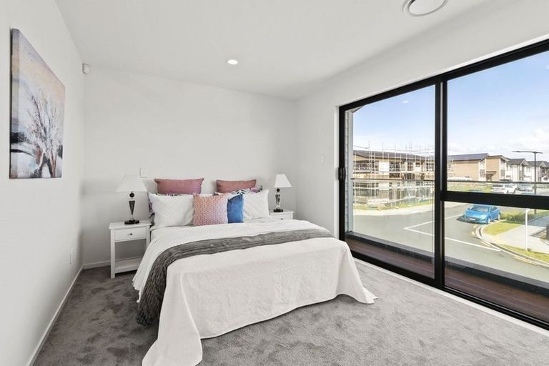 Photo of property in 51 Turret Lane, Hobsonville, Auckland, 0616