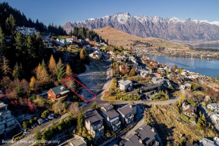 Photo of property in 11 Belfast Terrace, Queenstown, 9300
