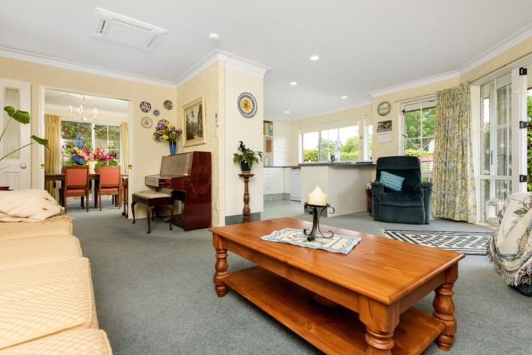 Photo of property in 19 Sissinghurst Court, Bethlehem, Tauranga, 3110