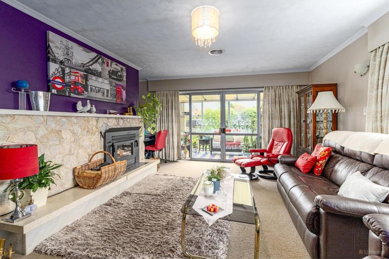 Photo of property in 20 Timaru Road, Waimate, 7924