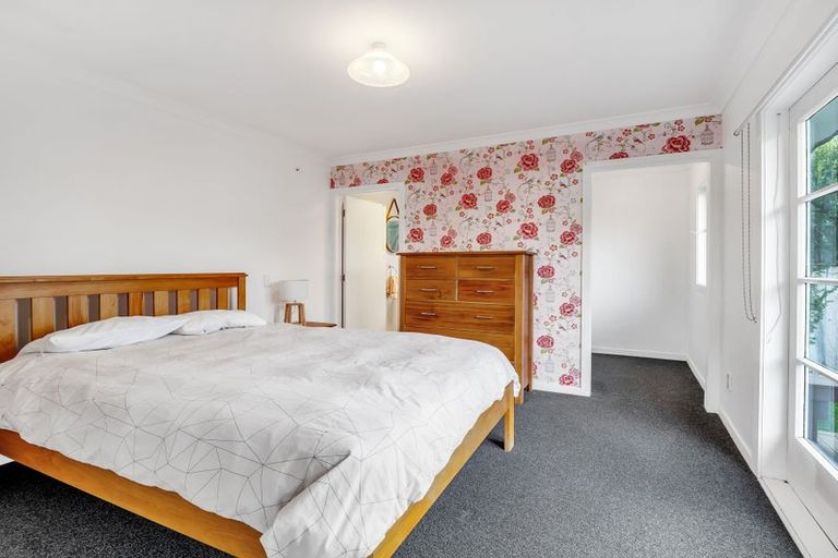 Photo of property in 10 Antrim Place, Hokowhitu, Palmerston North, 4410