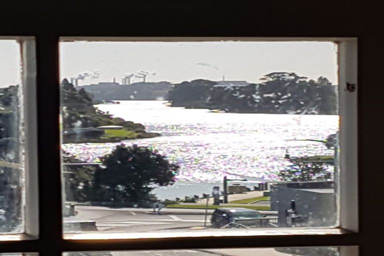 Photo of property in 21a Queen Street, Brighton, Dunedin, 9035