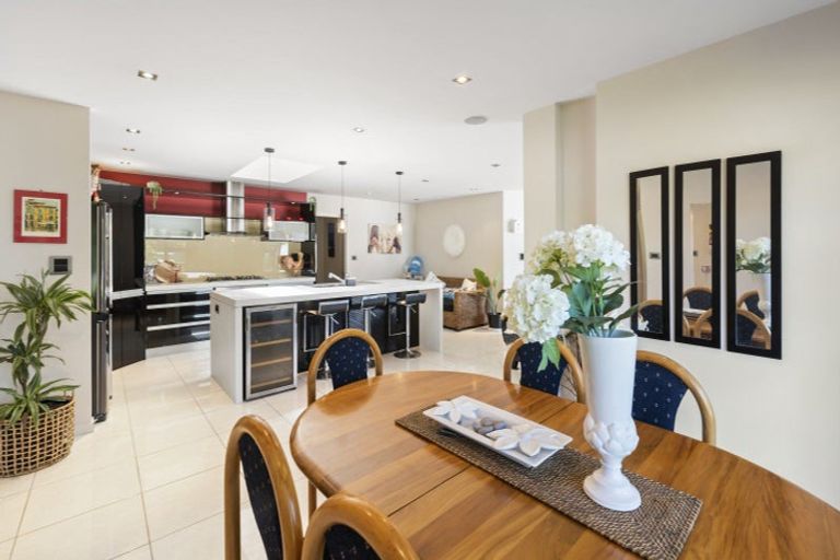 Photo of property in 36 Kawiu Road, Levin, 5510