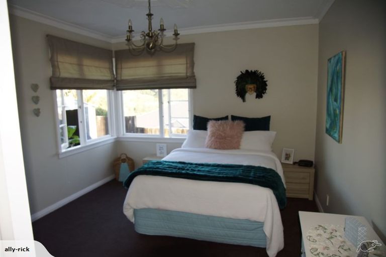 Photo of property in 49 Paynters Avenue, Strandon, New Plymouth, 4312