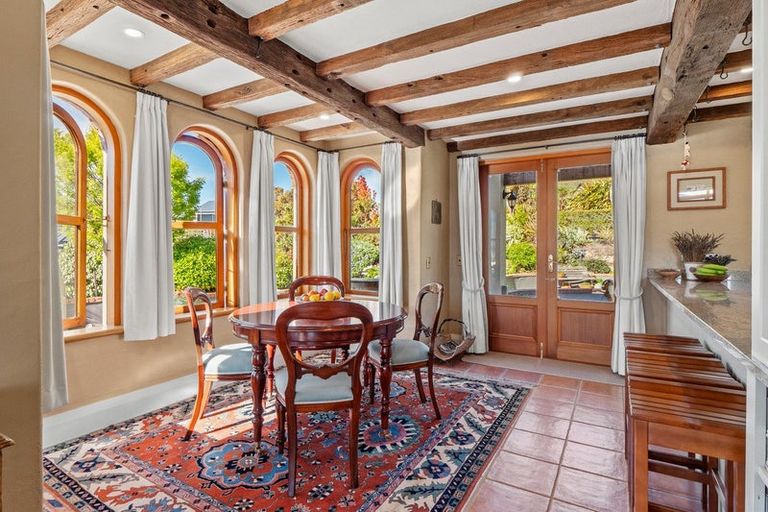 Photo of property in 1 Garland Terrace, Kelvin Heights, Queenstown, 9300