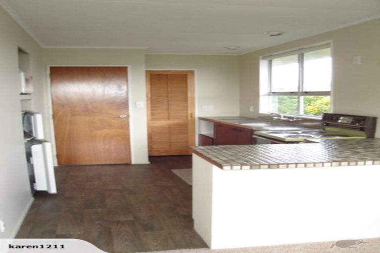 Photo of property in 19 Sunset Terrace, Waikanae Beach, Waikanae, 5036