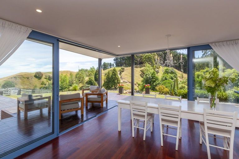 Photo of property in 105 Waterfall Road, Paraparaumu, 5032