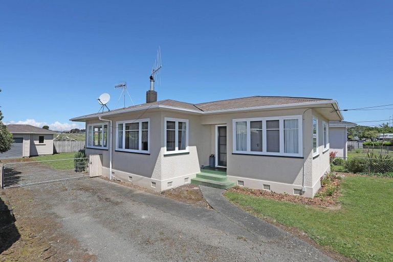 Photo of property in 11 Totara Street, Marton, 4710