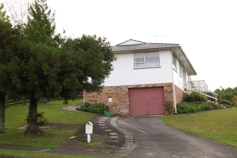 Photo of property in 70 Advene Road, Cockle Bay, Auckland, 2014