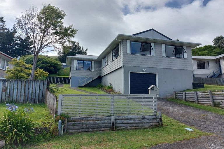 Photo of property in 11 Marne Grove, Waitangirua, Porirua, 5024