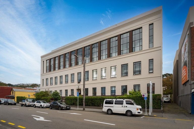 Photo of property in Augusta Apartments, 16/254 Willis Street, Te Aro, Wellington, 6011