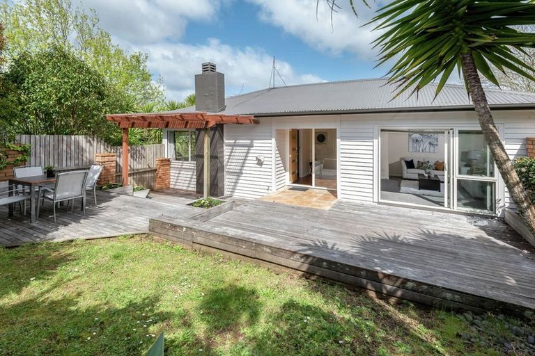 Photo of property in 1/83 Cockle Bay Road, Cockle Bay, Auckland, 2014