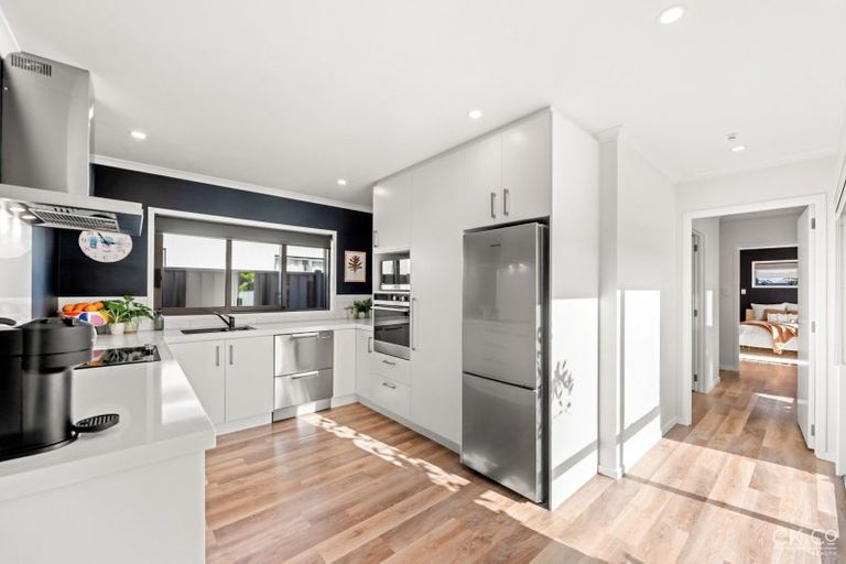 Photo of property in 9 Pattullo Crescent, Wallaceville, Upper Hutt, 5018