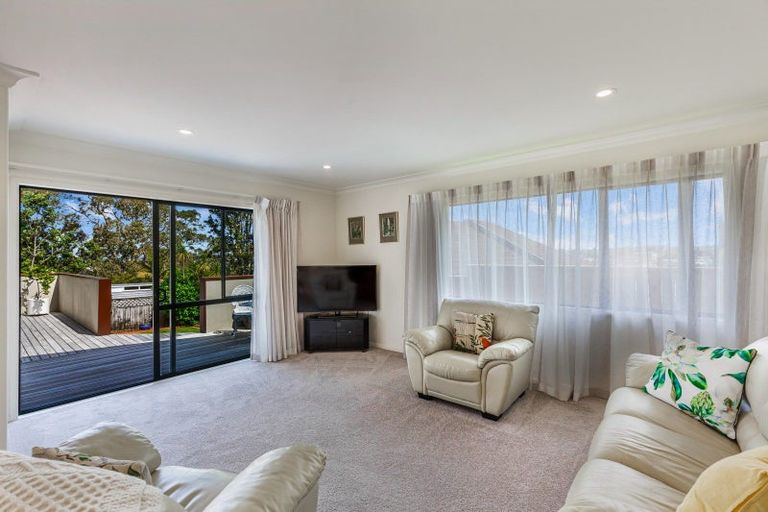 Photo of property in 2/12 Richards Avenue, Forrest Hill, Auckland, 0620