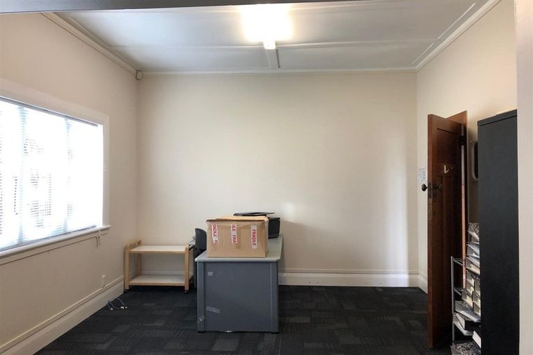 Photo of property in 28 Te Aroha Street, Hamilton East, Hamilton, 3216