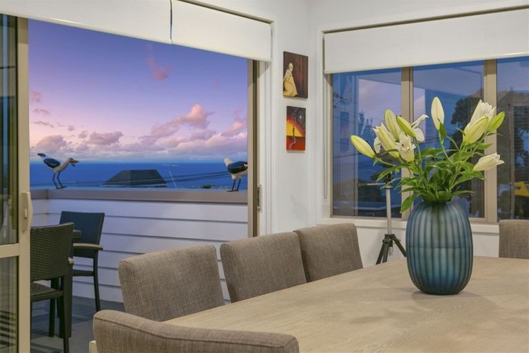 Photo of property in 1/148 Beach Road, Campbells Bay, Auckland, 0630