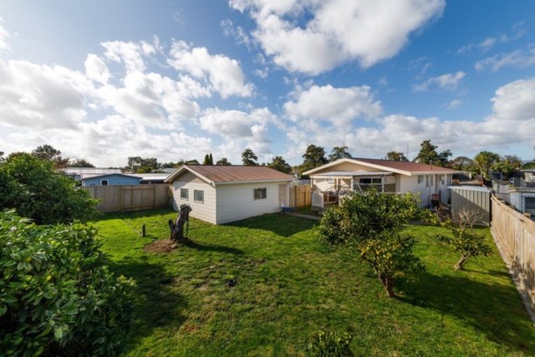 Photo of property in 110 Apollo Parade, Milson, Palmerston North, 4414