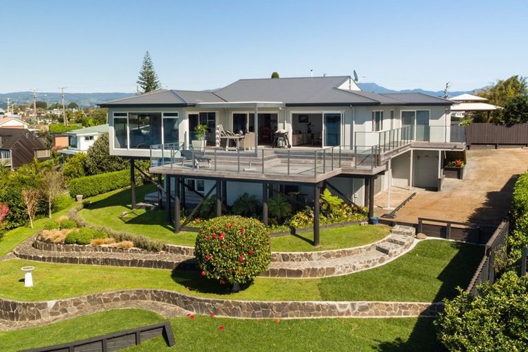 Photo of property in 69 Harbour View Road, Omokoroa, 3114