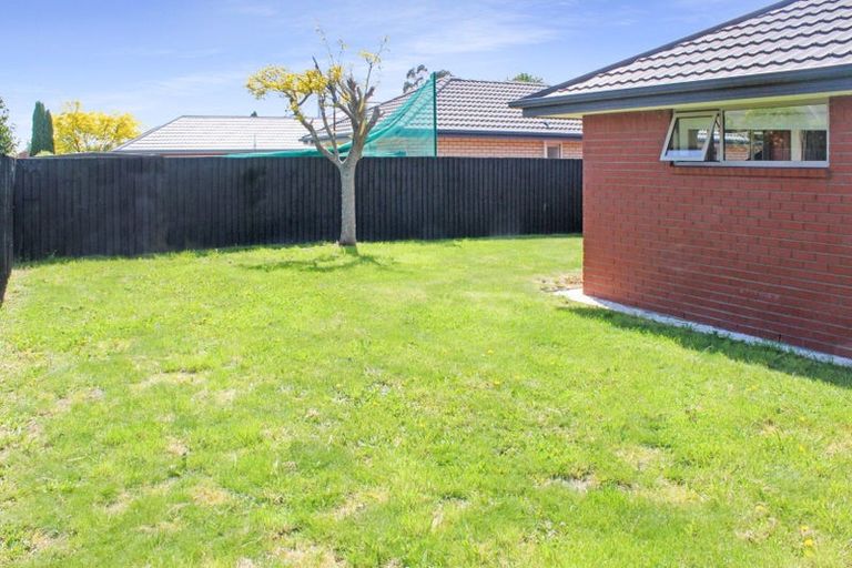 Photo of property in 8 Okuku Place, Hei Hei, Christchurch, 8042
