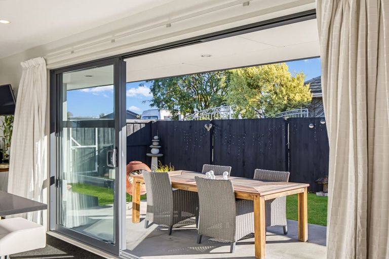 Photo of property in 35 Marriotts Road, North New Brighton, Christchurch, 8083
