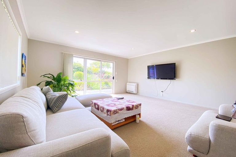 Photo of property in 66 Fairview Avenue, Fairview Heights, Auckland, 0632