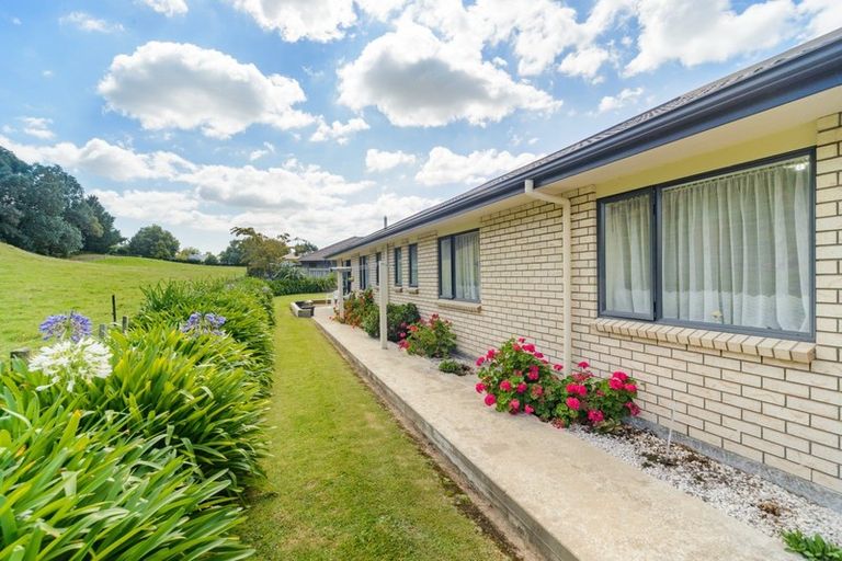 Photo of property in 19 Ursula Drive, Feilding, 4702