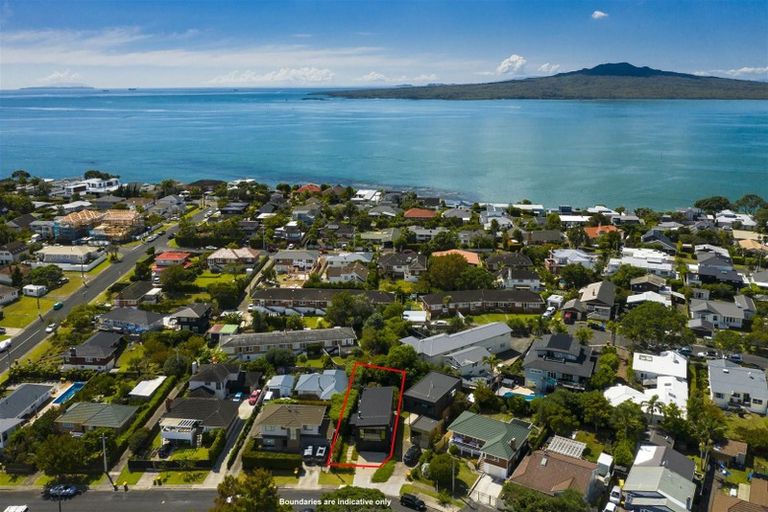Photo of property in 26 Wicklow Road, Narrow Neck, Auckland, 0622