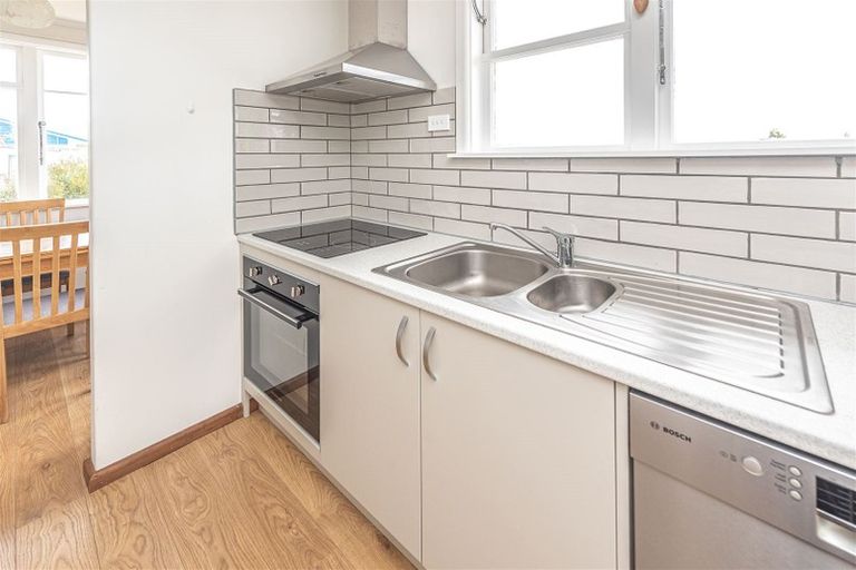 Photo of property in 27 Murch Place, Tawhero, Whanganui, 4500