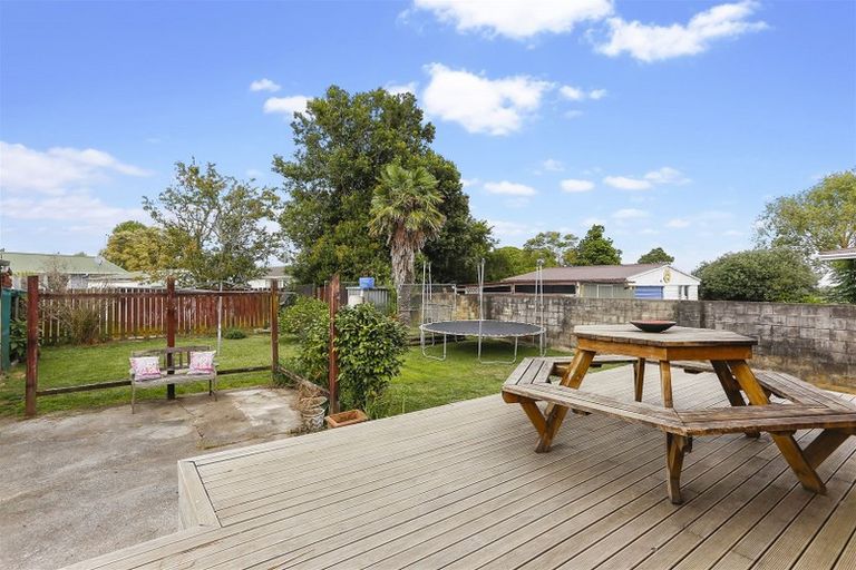 Photo of property in 99 Cargill Street, Papakura, 2110