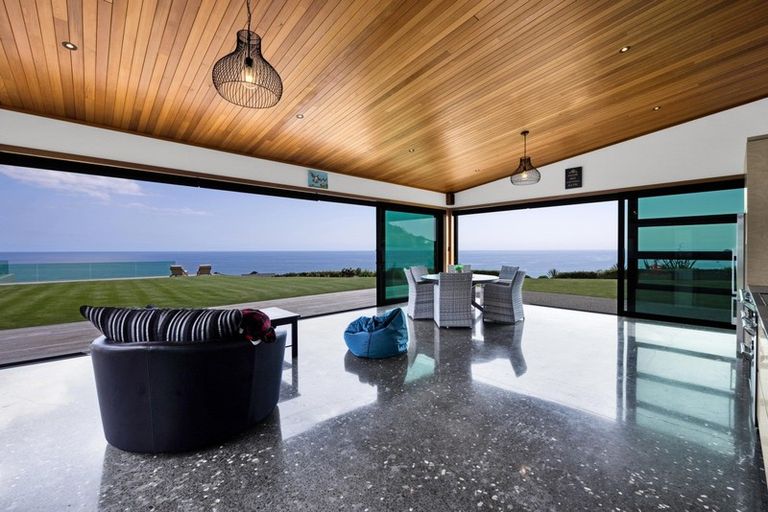 Photo of property in 24 Washer Road, Omata, New Plymouth, 4374