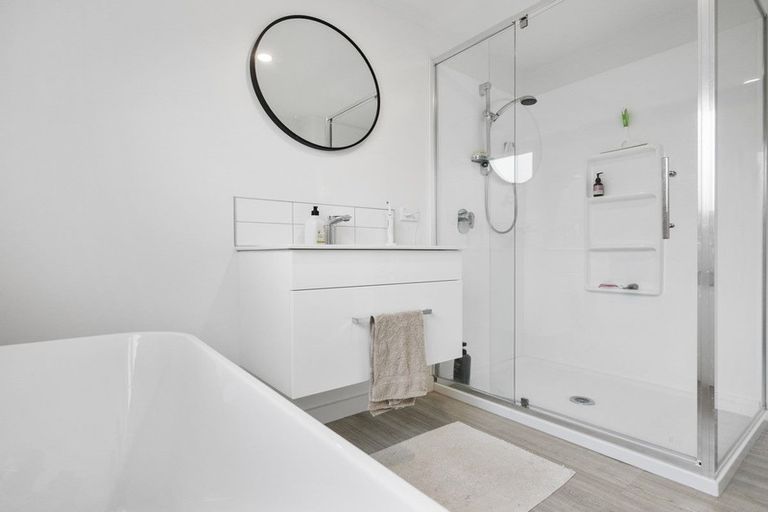 Photo of property in 17 Milton Road, Otumoetai, Tauranga, 3110