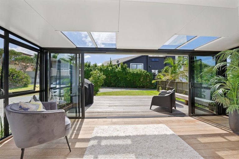 Photo of property in 1/240 Hurstmere Road, Takapuna, Auckland, 0622