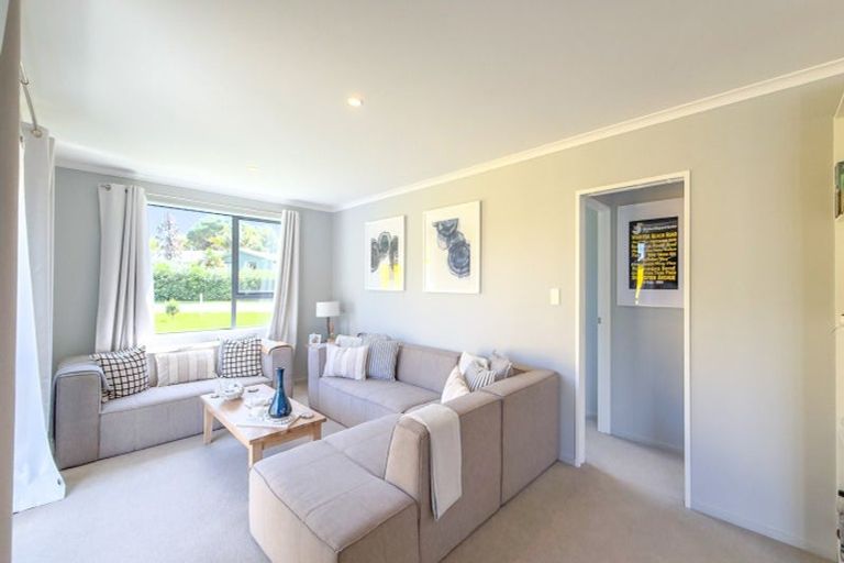 Photo of property in 100 Kon Tiki Road, Whiritoa, Whangamata, 3691