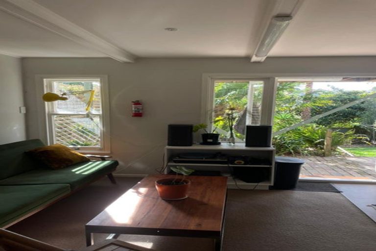 Photo of property in 2/59 Dryden Street, Grey Lynn, Auckland, 1021