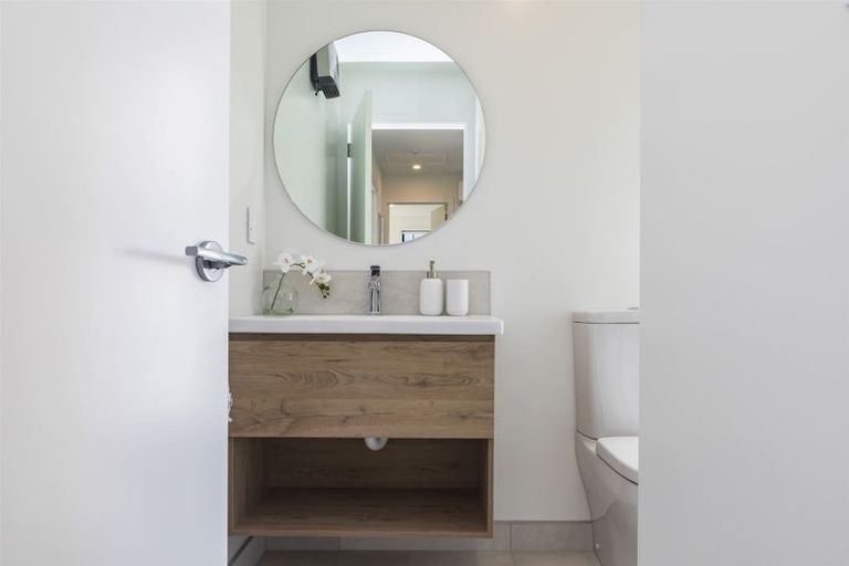 Photo of property in 163a Marine Parade, New Brighton, Christchurch, 8083