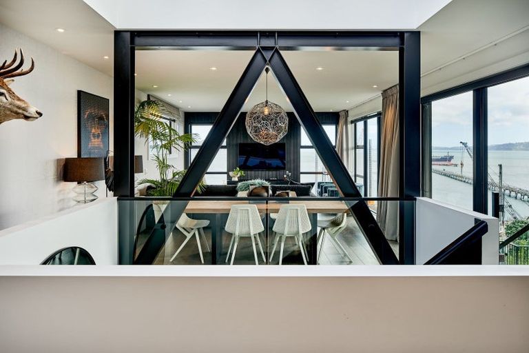 Photo of property in 5 Howard Road, Point Howard, Lower Hutt, 5013