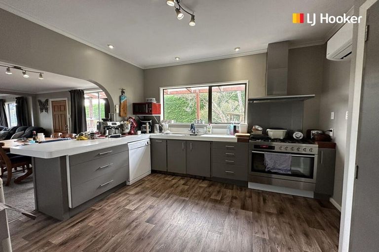 Photo of property in 25 Bedford Parade, Brighton, Dunedin, 9035