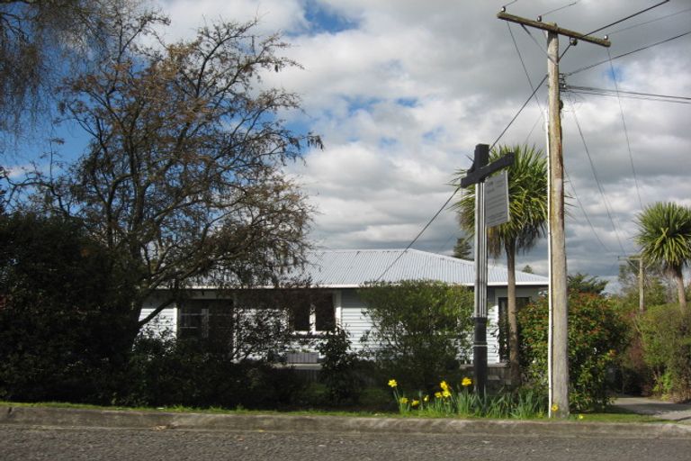 Photo of property in 17 Abbotsford Road, Waipawa, 4210