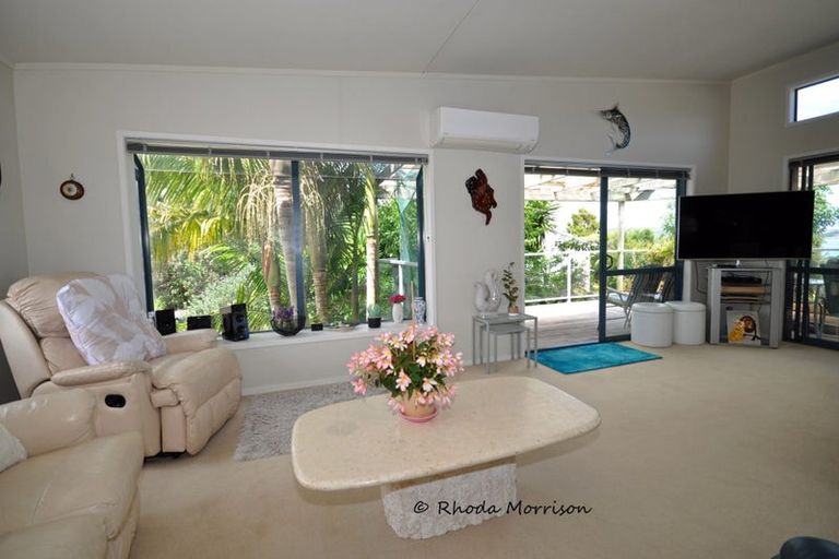 Photo of property in 16 Mariner Cove Road, Tinopai, Matakohe, 0593